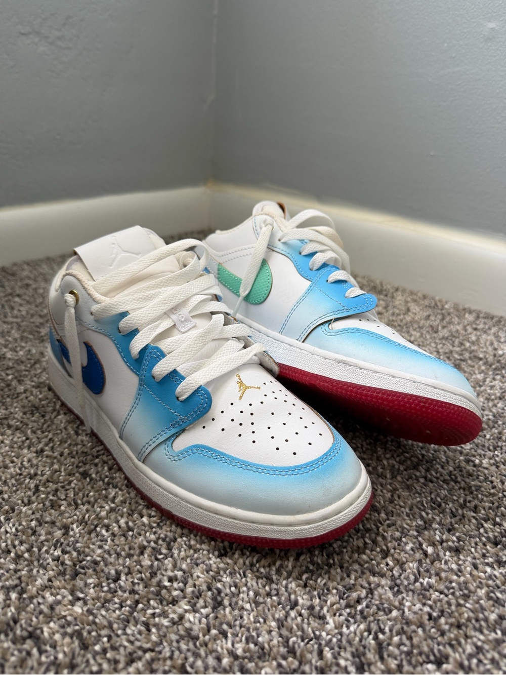 Nike Air Jordan 1 Low SE GS 'Blue Gradient' “bomb pop”